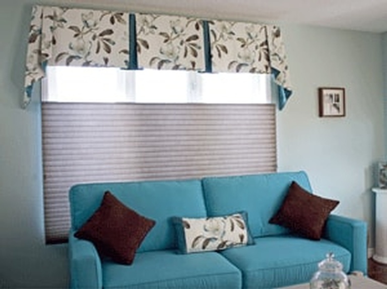 Sensational-Seams-Valance